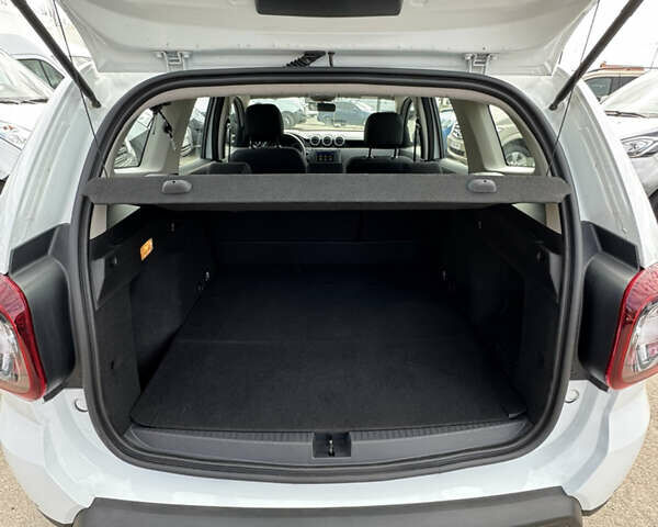 Белый Дачия Duster, объемом двигателя 1.5 л и пробегом 148 тыс. км за 17900 $, фото 26 на Automoto.ua