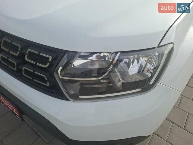 Білий Дачія Duster, об'ємом двигуна 1.5 л та пробігом 148 тис. км за 16100 $, фото 9 на Automoto.ua
