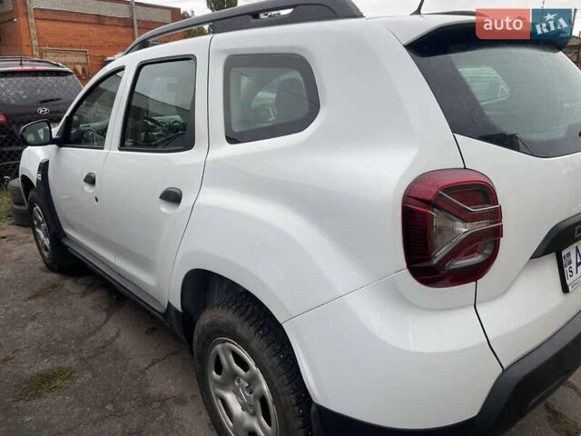 Белый Дачия Duster, объемом двигателя 1.46 л и пробегом 44 тыс. км за 17999 $, фото 2 на Automoto.ua