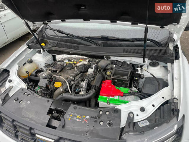 Белый Дачия Duster, объемом двигателя 1.46 л и пробегом 44 тыс. км за 17999 $, фото 6 на Automoto.ua