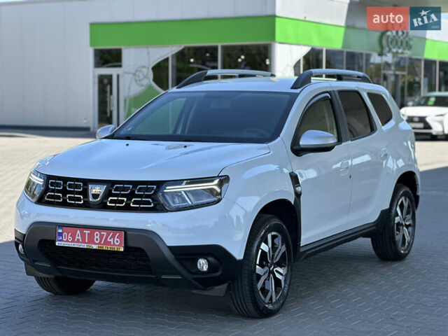 Белый Дачия Duster, объемом двигателя 1.3 л и пробегом 68 тыс. км за 15700 $, фото 3 на Automoto.ua