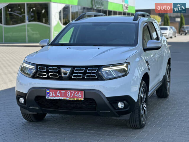 Белый Дачия Duster, объемом двигателя 1.3 л и пробегом 68 тыс. км за 15700 $, фото 2 на Automoto.ua