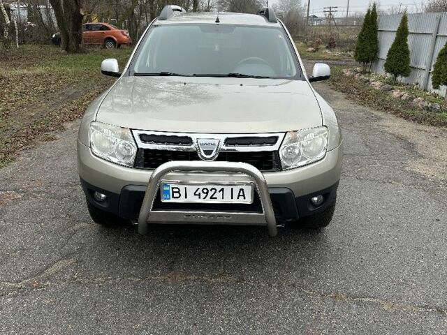 Бежевий Дачія Duster, об'ємом двигуна 1.6 л та пробігом 290 тис. км за 7600 $, фото 2 на Automoto.ua