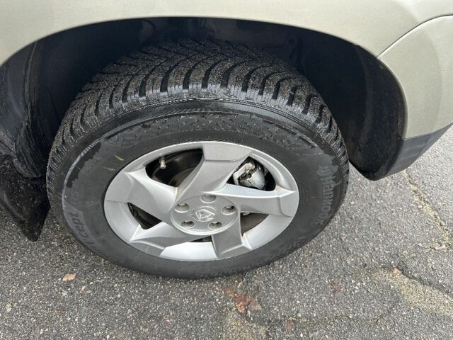 Бежевий Дачія Duster, об'ємом двигуна 1.6 л та пробігом 290 тис. км за 7600 $, фото 5 на Automoto.ua