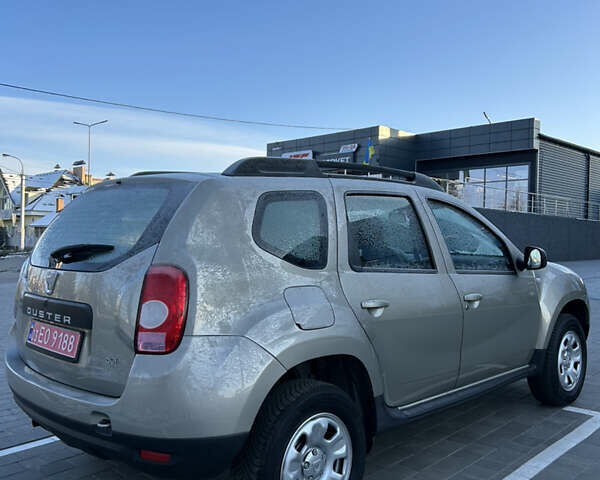 Бежевый Дачия Duster, объемом двигателя 1.5 л и пробегом 211 тыс. км за 8900 $, фото 2 на Automoto.ua