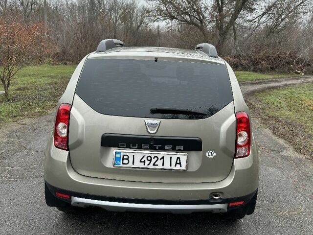 Бежевий Дачія Duster, об'ємом двигуна 1.6 л та пробігом 290 тис. км за 7600 $, фото 3 на Automoto.ua