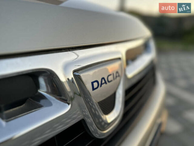 Бежевый Дачия Duster, объемом двигателя 1.5 л и пробегом 138 тыс. км за 9339 $, фото 35 на Automoto.ua