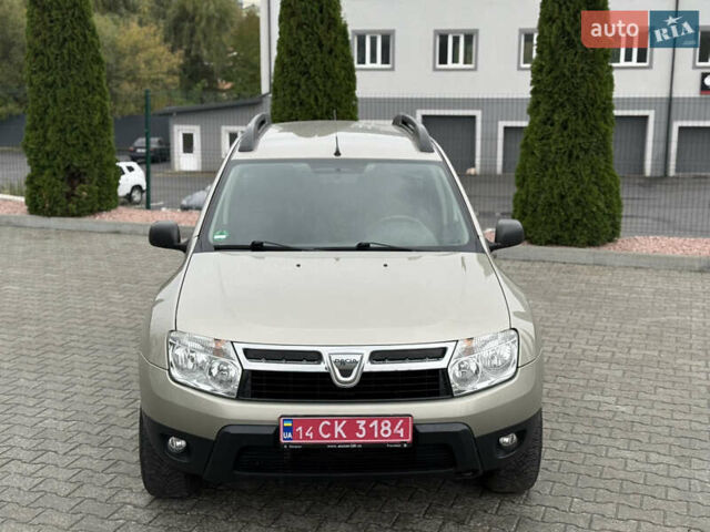 Бежевый Дачия Duster, объемом двигателя 1.6 л и пробегом 208 тыс. км за 7950 $, фото 3 на Automoto.ua