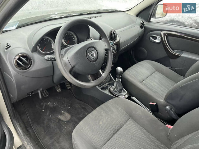 Бежевий Дачія Duster, об'ємом двигуна 1.5 л та пробігом 246 тис. км за 6350 $, фото 6 на Automoto.ua