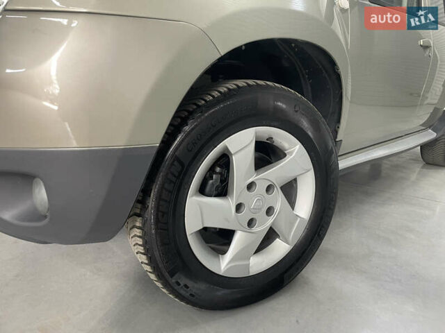 Бежевий Дачія Duster, об'ємом двигуна 1.5 л та пробігом 198 тис. км за 8650 $, фото 13 на Automoto.ua