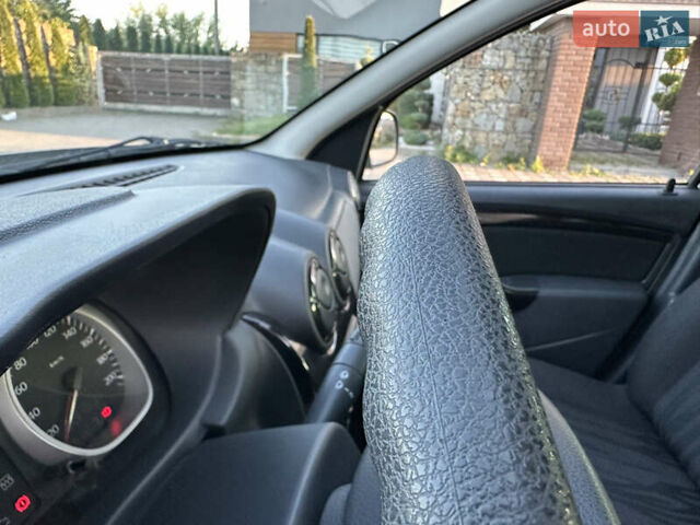 Бежевый Дачия Duster, объемом двигателя 1.5 л и пробегом 138 тыс. км за 9339 $, фото 92 на Automoto.ua