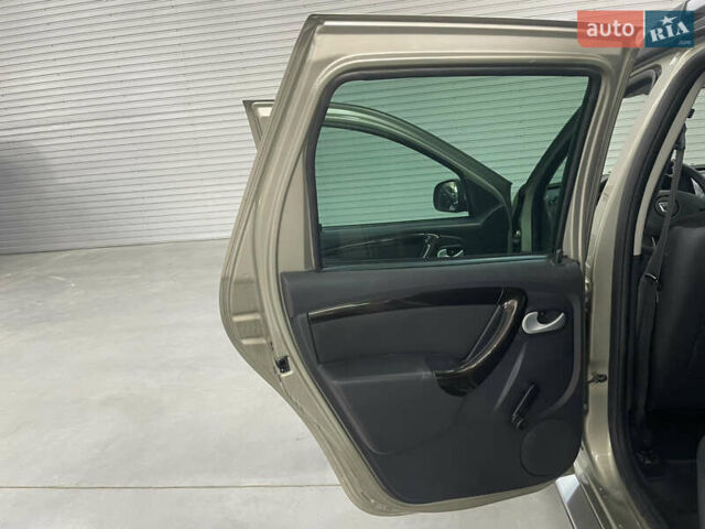 Бежевий Дачія Duster, об'ємом двигуна 1.5 л та пробігом 198 тис. км за 8650 $, фото 39 на Automoto.ua