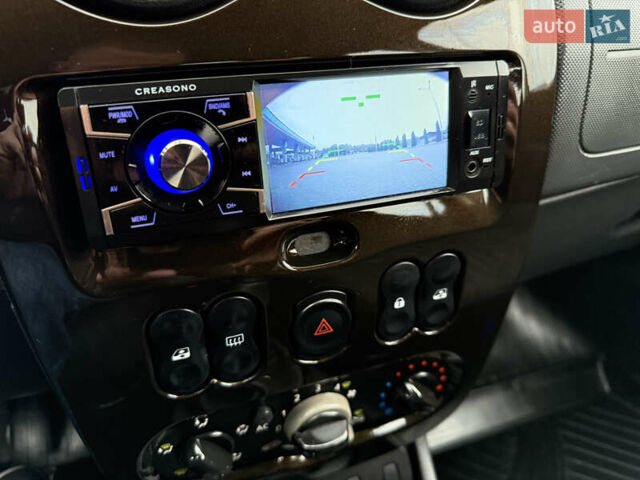 Бежевый Дачия Duster, объемом двигателя 1.6 л и пробегом 208 тыс. км за 7950 $, фото 17 на Automoto.ua