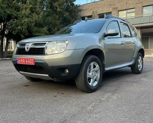 Бежевий Дачія Duster, об'ємом двигуна 1.5 л та пробігом 231 тис. км за 8900 $, фото 2 на Automoto.ua