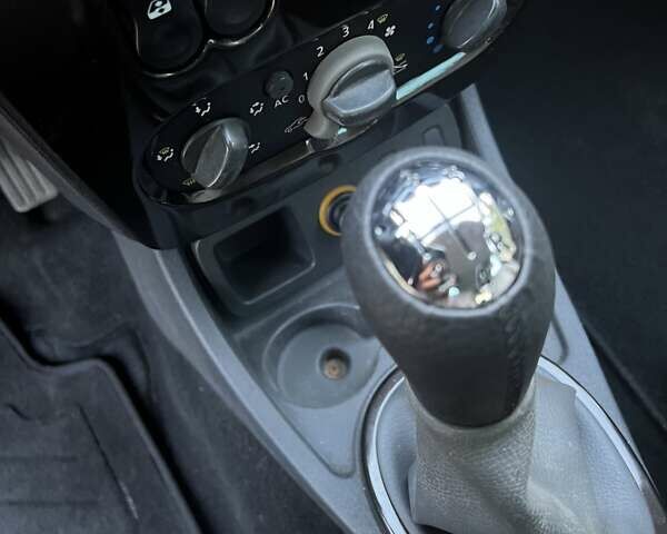 Бежевий Дачія Duster, об'ємом двигуна 1.5 л та пробігом 231 тис. км за 8900 $, фото 34 на Automoto.ua