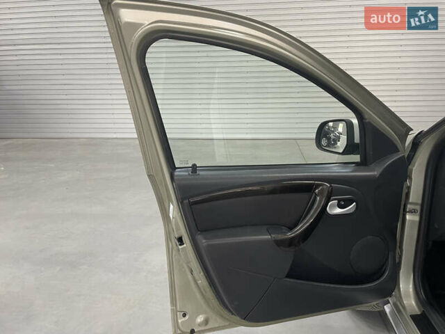 Бежевий Дачія Duster, об'ємом двигуна 1.5 л та пробігом 198 тис. км за 8650 $, фото 38 на Automoto.ua