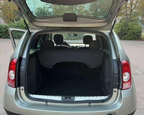 Бежевий Дачія Duster, об'ємом двигуна 1.5 л та пробігом 231 тис. км за 8900 $, фото 22 на Automoto.ua