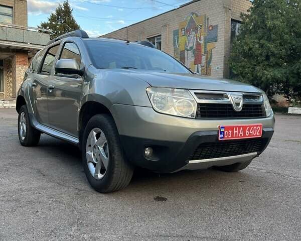 Бежевий Дачія Duster, об'ємом двигуна 1.5 л та пробігом 231 тис. км за 8900 $, фото 12 на Automoto.ua