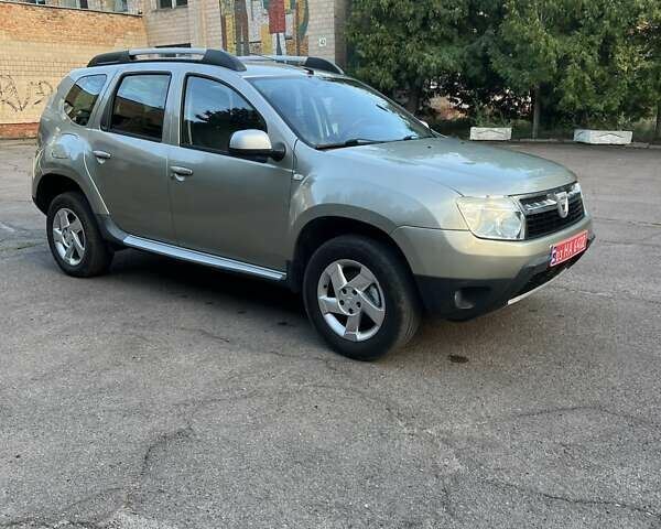 Бежевий Дачія Duster, об'ємом двигуна 1.5 л та пробігом 231 тис. км за 8900 $, фото 18 на Automoto.ua