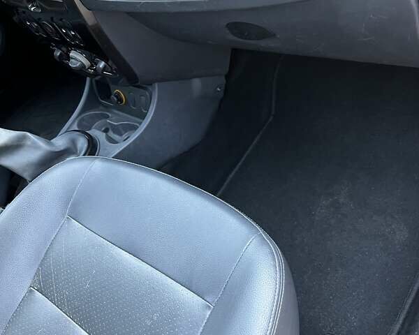 Бежевий Дачія Duster, об'ємом двигуна 1.5 л та пробігом 231 тис. км за 8900 $, фото 46 на Automoto.ua
