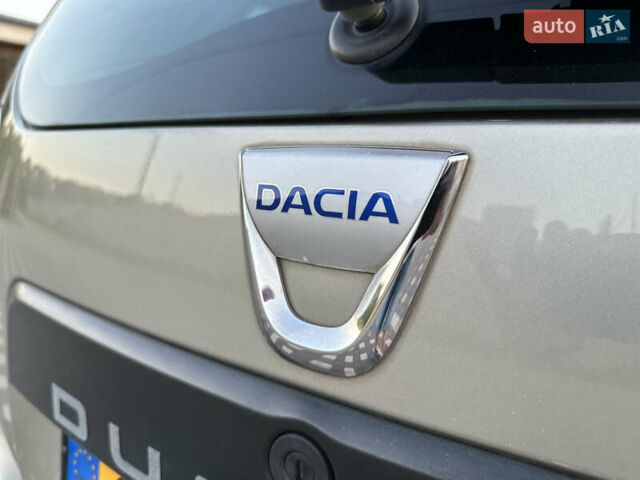 Бежевый Дачия Duster, объемом двигателя 1.5 л и пробегом 138 тыс. км за 9339 $, фото 68 на Automoto.ua