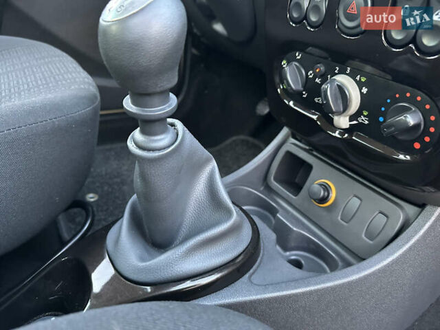 Бежевый Дачия Duster, объемом двигателя 1.5 л и пробегом 138 тыс. км за 9339 $, фото 105 на Automoto.ua