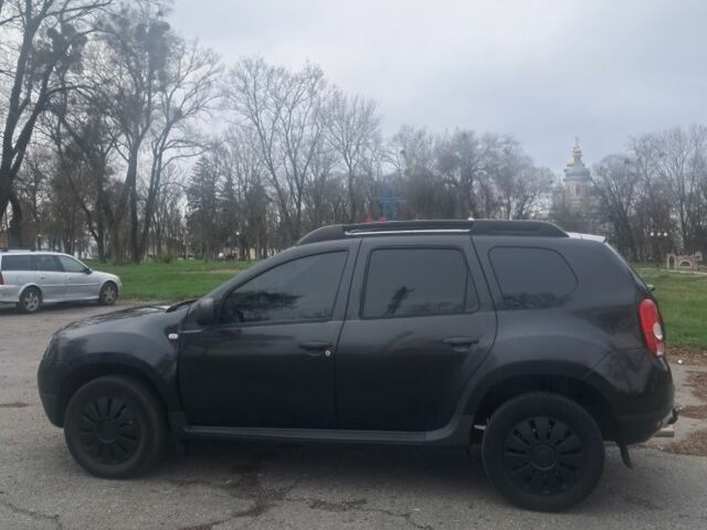 Черный Дачия Duster, объемом двигателя 1.5 л и пробегом 265 тыс. км за 8000 $, фото 3 на Automoto.ua