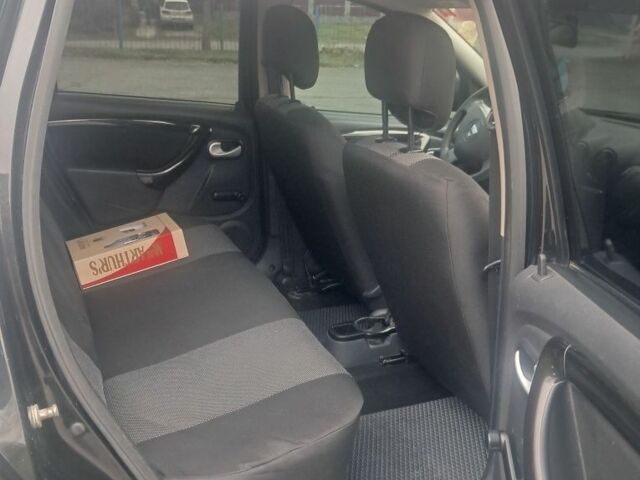 Черный Дачия Duster, объемом двигателя 1.5 л и пробегом 265 тыс. км за 8000 $, фото 5 на Automoto.ua