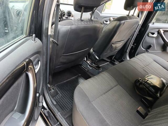 Черный Дачия Duster, объемом двигателя 1.6 л и пробегом 239 тыс. км за 8800 $, фото 23 на Automoto.ua