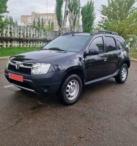 Черный Дачия Duster, объемом двигателя 1.6 л и пробегом 218 тыс. км за 9200 $, фото 2 на Automoto.ua