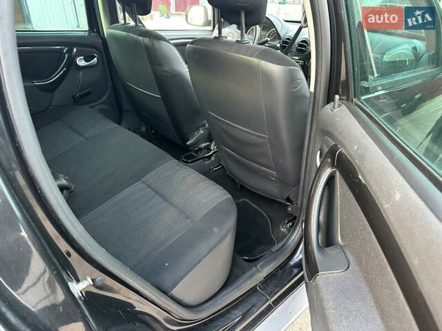 Дачия Duster 2010 в Сокале на Automoto.ua Черный Дачия Duster, объемом двигателя 1.5 л и пробегом 267 тыс. км за 8600 $, фото 10 на Automoto.ua