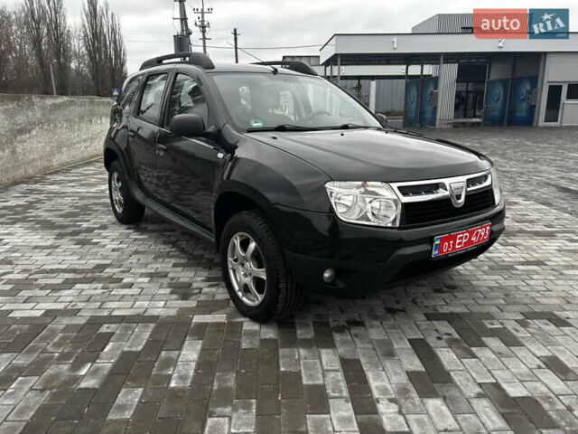 Черный Дачия Duster, объемом двигателя 1.6 л и пробегом 181 тыс. км за 8300 $, фото 3 на Automoto.ua