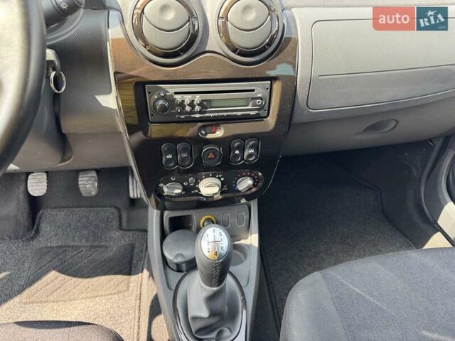 Черный Дачия Duster, объемом двигателя 1.6 л и пробегом 240 тыс. км за 7499 $, фото 15 на Automoto.ua