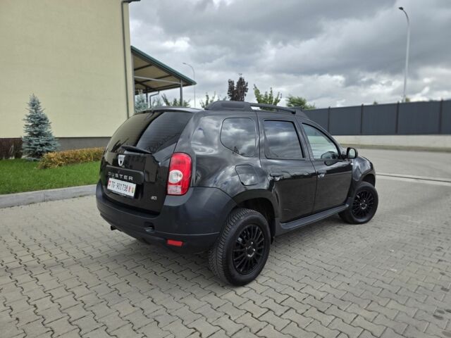 Черный Дачия Duster, объемом двигателя 1.5 л и пробегом 253 тыс. км за 8400 $, фото 2 на Automoto.ua