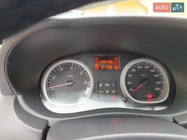Черный Дачия Duster, объемом двигателя 1.6 л и пробегом 239 тыс. км за 8800 $, фото 19 на Automoto.ua