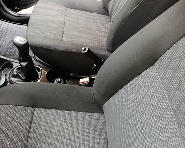 Черный Дачия Duster, объемом двигателя 1.6 л и пробегом 239 тыс. км за 8800 $, фото 21 на Automoto.ua