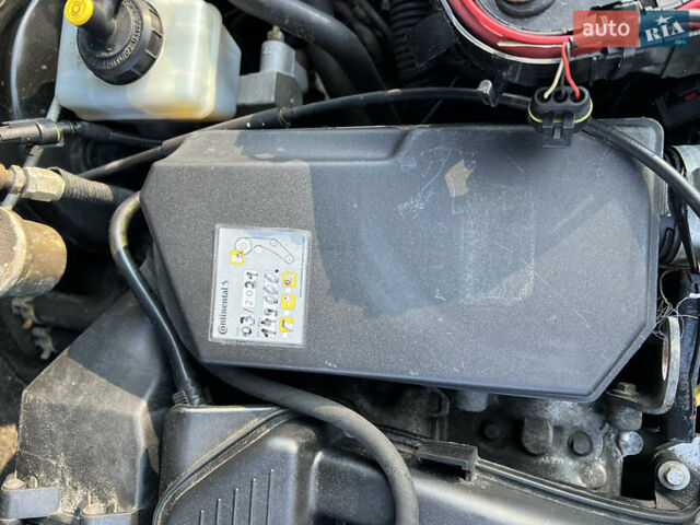 Чорний Дачія Duster, об'ємом двигуна 1.6 л та пробігом 188 тис. км за 8800 $, фото 36 на Automoto.ua