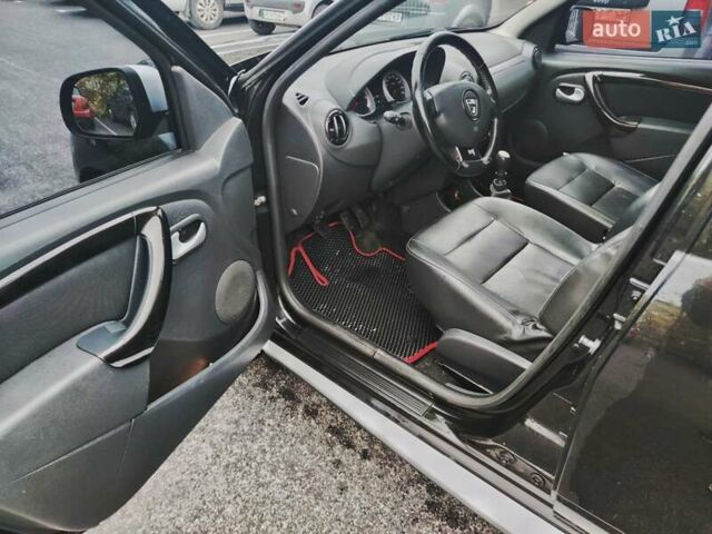 Черный Дачия Duster, объемом двигателя 1.5 л и пробегом 285 тыс. км за 8500 $, фото 3 на Automoto.ua