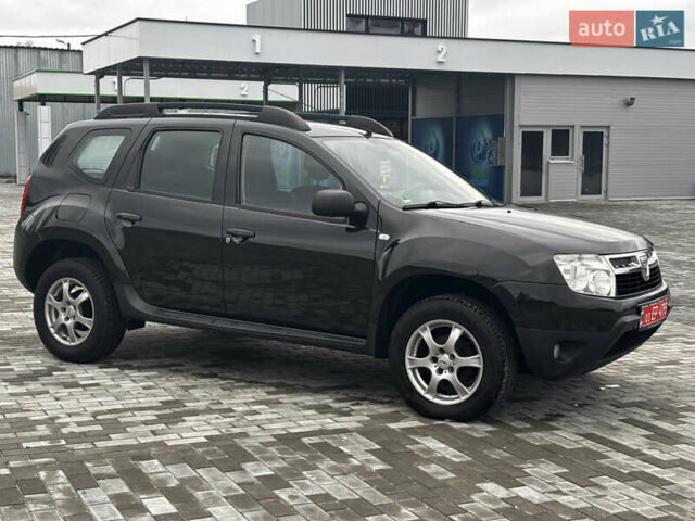Черный Дачия Duster, объемом двигателя 1.6 л и пробегом 181 тыс. км за 8300 $, фото 5 на Automoto.ua