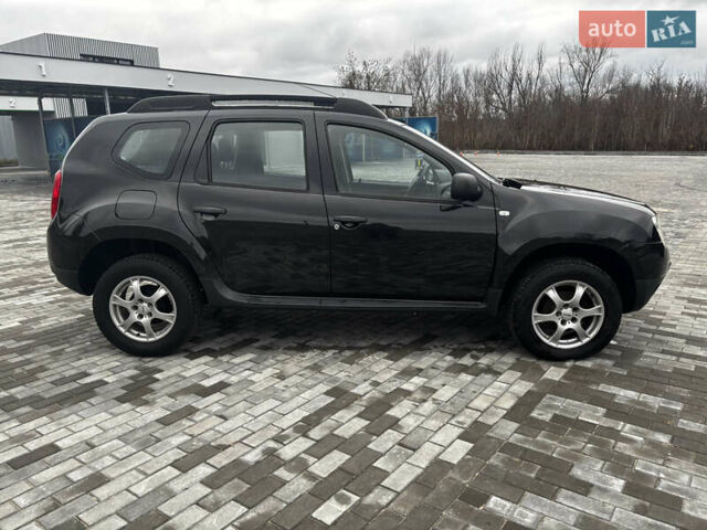 Черный Дачия Duster, объемом двигателя 1.6 л и пробегом 181 тыс. км за 8300 $, фото 6 на Automoto.ua