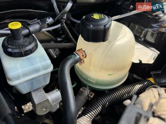 Черный Дачия Duster, объемом двигателя 1.6 л и пробегом 240 тыс. км за 7499 $, фото 17 на Automoto.ua