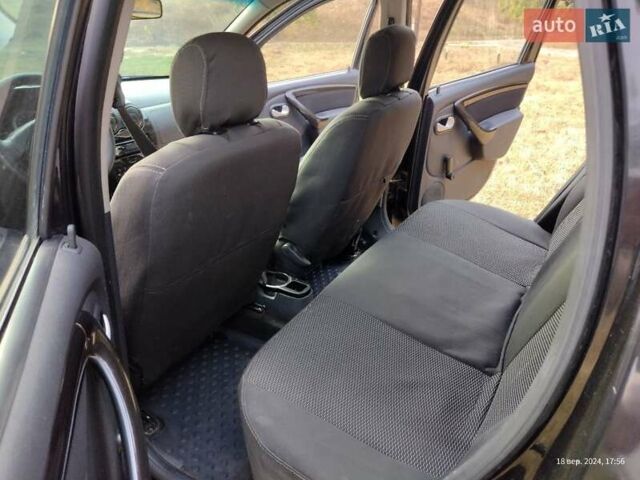 Чорний Дачія Duster, об'ємом двигуна 1.5 л та пробігом 350 тис. км за 7900 $, фото 5 на Automoto.ua