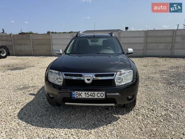 Черный Дачия Duster, объемом двигателя 1.6 л и пробегом 240 тыс. км за 7499 $, фото 1 на Automoto.ua