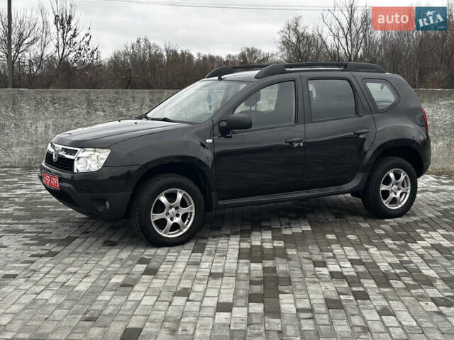 Черный Дачия Duster, объемом двигателя 1.6 л и пробегом 181 тыс. км за 8300 $, фото 12 на Automoto.ua