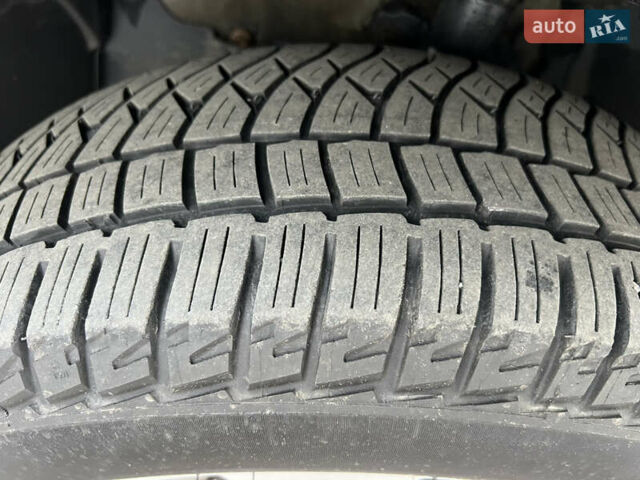 Черный Дачия Duster, объемом двигателя 1.5 л и пробегом 180 тыс. км за 9300 $, фото 10 на Automoto.ua