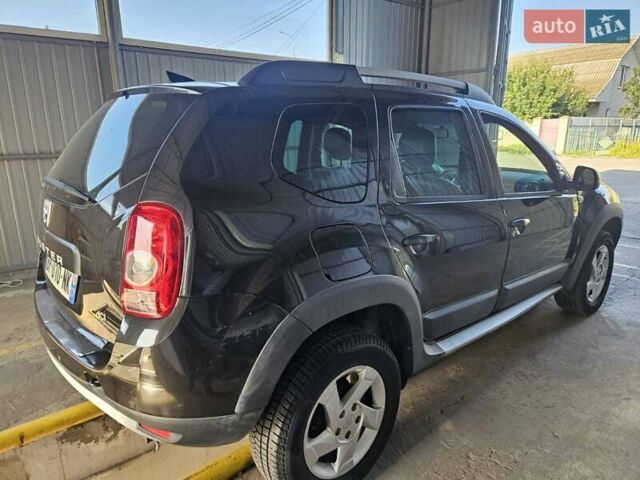 Черный Дачия Duster, объемом двигателя 1.5 л и пробегом 200 тыс. км за 8950 $, фото 7 на Automoto.ua