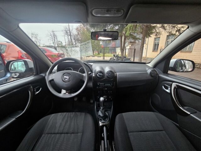 Черный Дачия Duster, объемом двигателя 1.6 л и пробегом 202 тыс. км за 9550 $, фото 13 на Automoto.ua