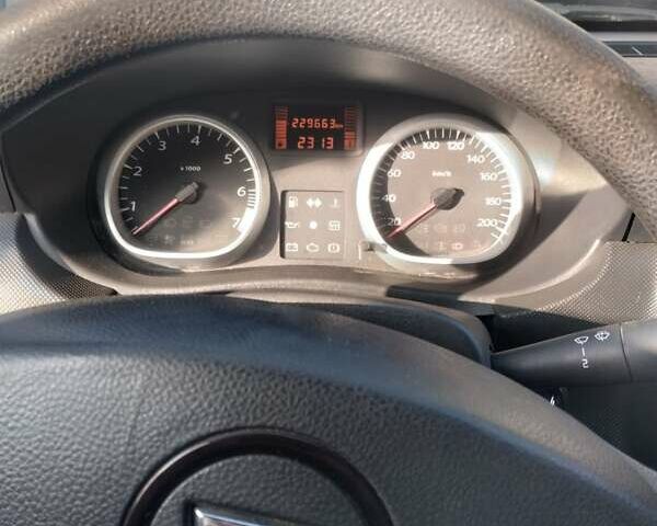 Черный Дачия Duster, объемом двигателя 1.6 л и пробегом 229 тыс. км за 8200 $, фото 14 на Automoto.ua