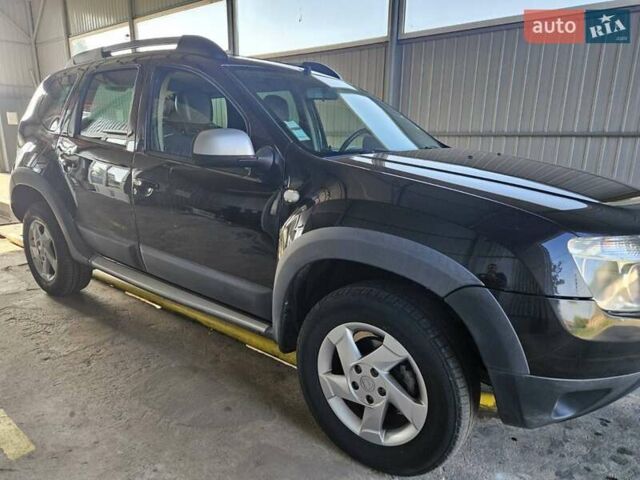 Черный Дачия Duster, объемом двигателя 1.5 л и пробегом 200 тыс. км за 8950 $, фото 2 на Automoto.ua