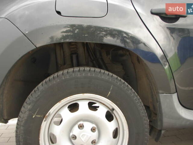 Чорний Дачія Duster, об'ємом двигуна 1.5 л та пробігом 235 тис. км за 8500 $, фото 11 на Automoto.ua